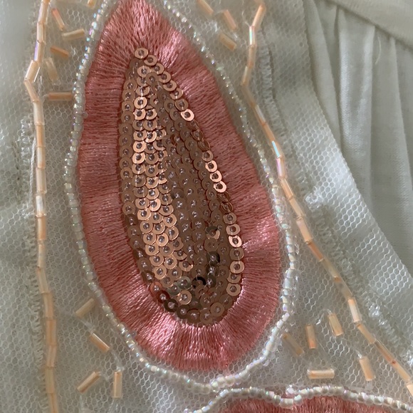 EllumiNation Woman’s Tunic. - Picture 5 of 5